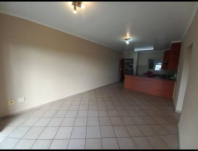 2 BEDROOM APARTMENT FOR SALE IN VANDERBIJLPARK SE 10